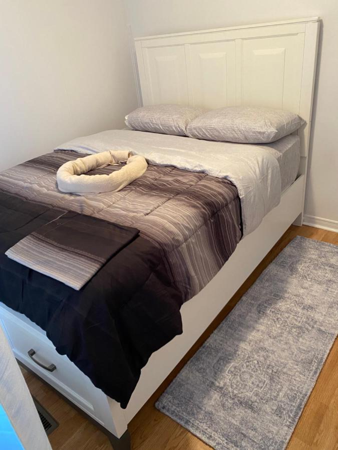 Windsor Airport Room Accommodation Eksteriør billede