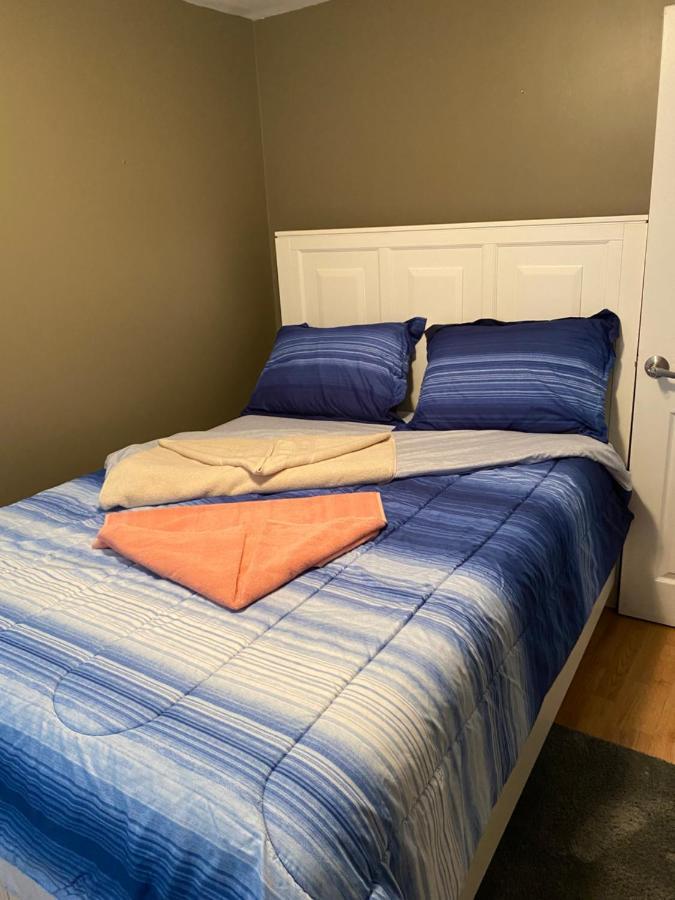 Windsor Airport Room Accommodation Eksteriør billede